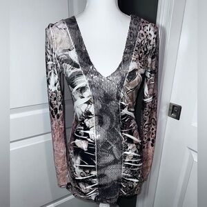 Daytrip Y2K Mesh Animal Print V Neck Top Long Sleeve Medium